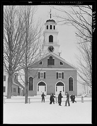 Old school near Haverill, New Hampshire. Sourced from the Library of Congress.