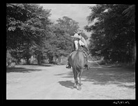 [Untitled photo, possibly related to: Melrose, Natchitoches Parish, Louisiana. Going to crossroads store for supplies in cotton plantation area]. Sourced from the Library of Congress.
