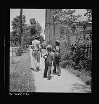 [Untitled photo, possibly related to: Port Gibson, Mississippi]. Sourced from the Library of Congress.