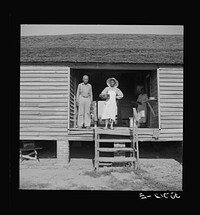 [Untitled photo, possibly related to: King and Anderson Plantation. Clarksdale, Mississippi Delta, Mississippi]. Sourced from the Library of Congress.