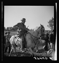 [Untitled photo, possibly related to: Judge at horse race. Warrenton, Virginia]. Sourced from the Library of Congress.