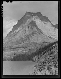 Lake Saint Mary on Going-to-the-Sun highway. Glacier National Park, Montana. Sourced from the Library of Congress.