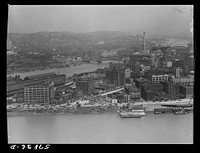 [Untitled photo, possibly related to: Pittsburgh, Pennsylvania]. Sourced from the Library of Congress.