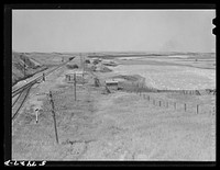 [Untitled photo, possibly related to: Freight train going west from Minot, North Dakota, across the plains]. Sourced from the Library of Congress.