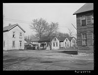 Houses in Dubuque, Iowa. Sourced from the Library of Congress.