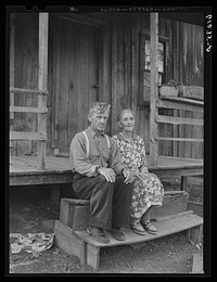 Old couple farming in the Ozark Mountains. Missouri. Sourced from the Library of Congress.