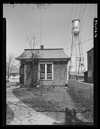 Doctor's office and water tank. Scranton, Iowa. Sourced from the Library of Congress.