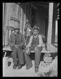Sharecropper and son. Etowah County, Alabama. Sourced from the Library of Congress.