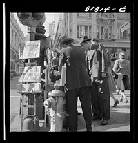 Corner of Montgomery and Market Streets, Monday morning, December 8, 1941, after Japanese attack on Pearl Harbor. San Francisco, California. Sourced from the Library of Congress.