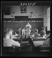 Red Run, Pennsylvania (vicinity). Public school which serves one of the strictest Mennonite communities in the country. Sourced from the Library of Congress.