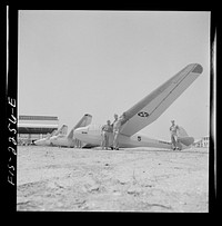 Parris Island, South Carolina. U.S. Marine Corps glider detachment training camp. Trainees ready for flight. Sourced from the Library of Congress.