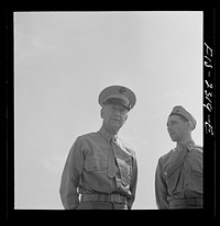 Parris Island, South Carolina. Brigadier General Emile Moses talking with a Marine Corps lieutenant of the U.S. Marines Corps glider detachment training camp. Sourced from the Library of Congress.