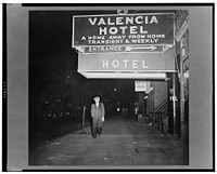 New York, New York. Bowery hotel about midnight. Sourced from the Library of Congress.