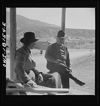 Questa, New Mexico. Men in front of the general store. Sourced from the Library of Congress.