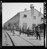 Bethlehem-Fairfield shipyards, Baltimore, Maryland. View of the riggers building. Sourced from the Library of Congress.