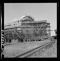 Point Pleasant, West Virginia. Scaffolding and ways near a United States Army LT boat at the Marietta Manufacturing Company. Sourced from the Library of Congress.