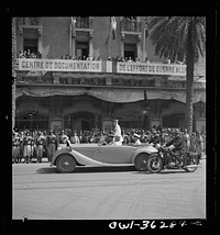 [Untitled photo, possibly related to: Tunis, Tunisia. General Mast arriving at the residence in Tunis to assume the office of the new resident general]. Sourced from the Library of Congress.