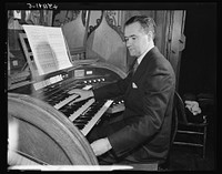 Bethlehem, Pennsylvania. Bach festival. E. Power Briggs, organist of the Bach choir. Sourced from the Library of Congress.