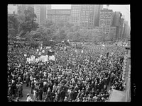 New York, New York. A crowd on D-day in Madison Square. Sourced from the Library of Congress.