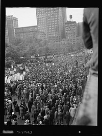 New York, New York. A crowd on D-day in Madison Square. Sourced from the Library of Congress.