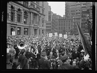 New York, New York. A crowd on D-day in Madison Square. Sourced from the Library of Congress.