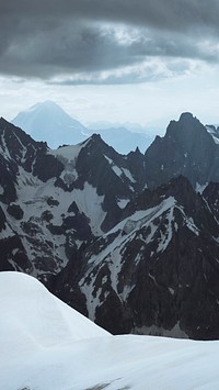 Winter iPhone wallpaper background, Aiguille du Midi