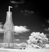 POPS Restaurant on Route 66 in Arcadia, Oklahoma. Original image from Carol M. Highsmith’s America, Library of Congress collection. Digitally enhanced by rawpixel.