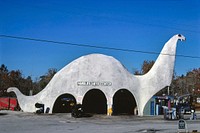 Harold's Auto Center, horizontal view, Sinclair gas station, Route 19, Spring Hill, Florida (1979) photography in high resolution by John Margolies. Original from the Library of Congress. Digitally enhanced by rawpixel.