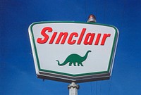 Sinclair gasoline sign, Route 61, La Place, Louisiana (1979) photography in high resolution by John Margolies. Original from the Library of Congress. Digitally enhanced by rawpixel.