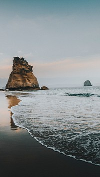 Ocean phone wallpaper background, Cathedral Cove in sunset, New Zealand