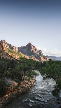 Nature phone wallpaper background, Virgin river in Zion National Park at Utah, USA