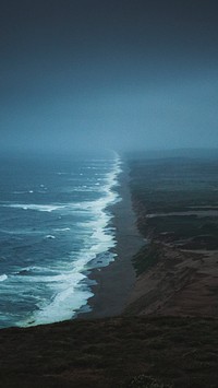 Ocean mobile wallpaper background, coast in San Francisco during a blue hour, USA