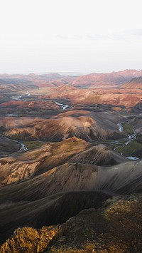 Mountain phone wallpaper background, Highland in Iceland