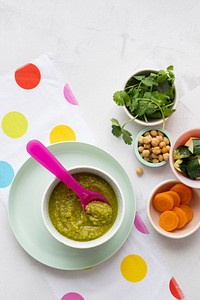 Zucchini puree baby food, organic homemade recipe