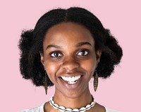 Happy African young woman, face portrait psd