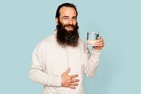 Healthy bearded man mockup psd holding water glass