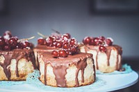 Cakes covered with chocolate and sweet berries in Nierstein. Original public domain image from Wikimedia Commons