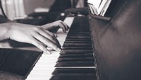 Woman&#39;s hands playing piano, black and white shot. Original public domain image from <a href="https://commons.wikimedia.org/wiki/File:Cristina_Gottardi_2017_(Unsplash).jpg" target="_blank">Wikimedia Commons</a>