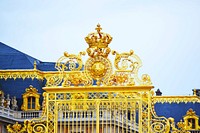 Original public domain image from <a href="https://commons.wikimedia.org/wiki/File:Versailles,_France_(Unsplash_E4Kub4UfGD8).jpg" target="_blank" rel="noopener noreferrer nofollow">Wikimedia Commons</a>