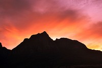 Aesthetic silhouette of mountains. Original public domain image from <a href="https://commons.wikimedia.org/wiki/File:Rondebosch,_Cape_Town,_South_Africa_(Unsplash).jpg" target="_blank">Wikimedia Commons</a>