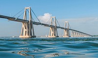 Rafael Urdaneta Bridge. Original public domain image from Wikimedia Commons
