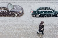 Snow storm in a city. Visit <a href="https://kaboompics.com/" target="_blank">Kaboompics</a> for more free images.