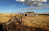 Abandoned house in Alberta. Original public domain image from Flickr 