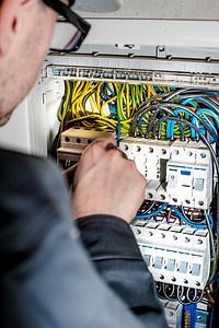 Computer engineer working. Free public domain CC0 photo.