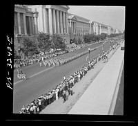 Washington, D.C. Memorial Day parade. Sourced from the Library of Congress.