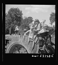 Dresher, Pennsylvania. Children on a tractor at the Spring Run Farm. Sourced from the Library of Congress.