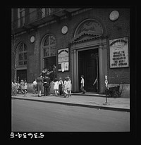 New York, New York. A group of children leaving Greenwich House, a neighborhood center where they receive day care while their mothers work; they are probably going to the zoo or some other place of interest. Sourced from the Library of Congress.