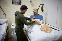 Volodymyr Zelenskyy paid a visit to the wounded defenders of Ukraine undergoing treatment at a military hospital. March 13, 2022