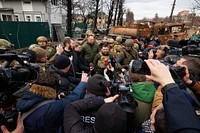 Volodymyr Zelenskyy visited Bucha, where he talked to journalists. April 4, 2022