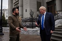 President of Ukraine Volodymyr Zelenskyy and Prime Minister of the United Kingdom Boris Johnson walked around the center of Kyiv. Original public domain image from Flickr